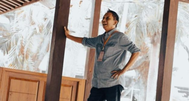 1ricky-indonesia2-1071x694 1ricky-indonesia2-1071x694